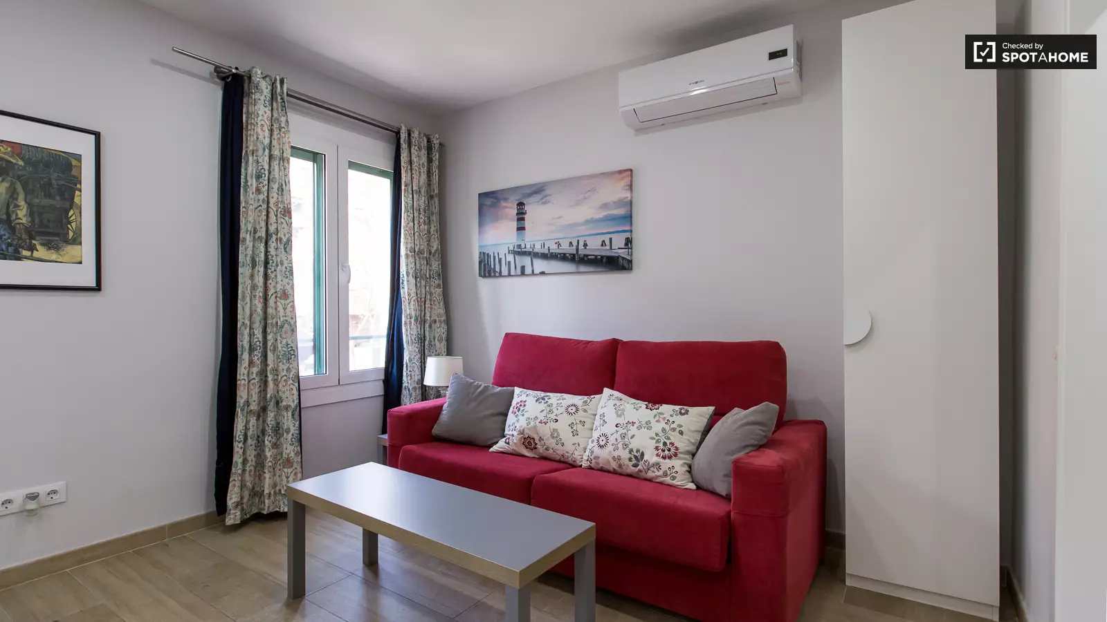 Furnished 1-bedroom flat in Sants-Montjuïc, 47 m² · 3
