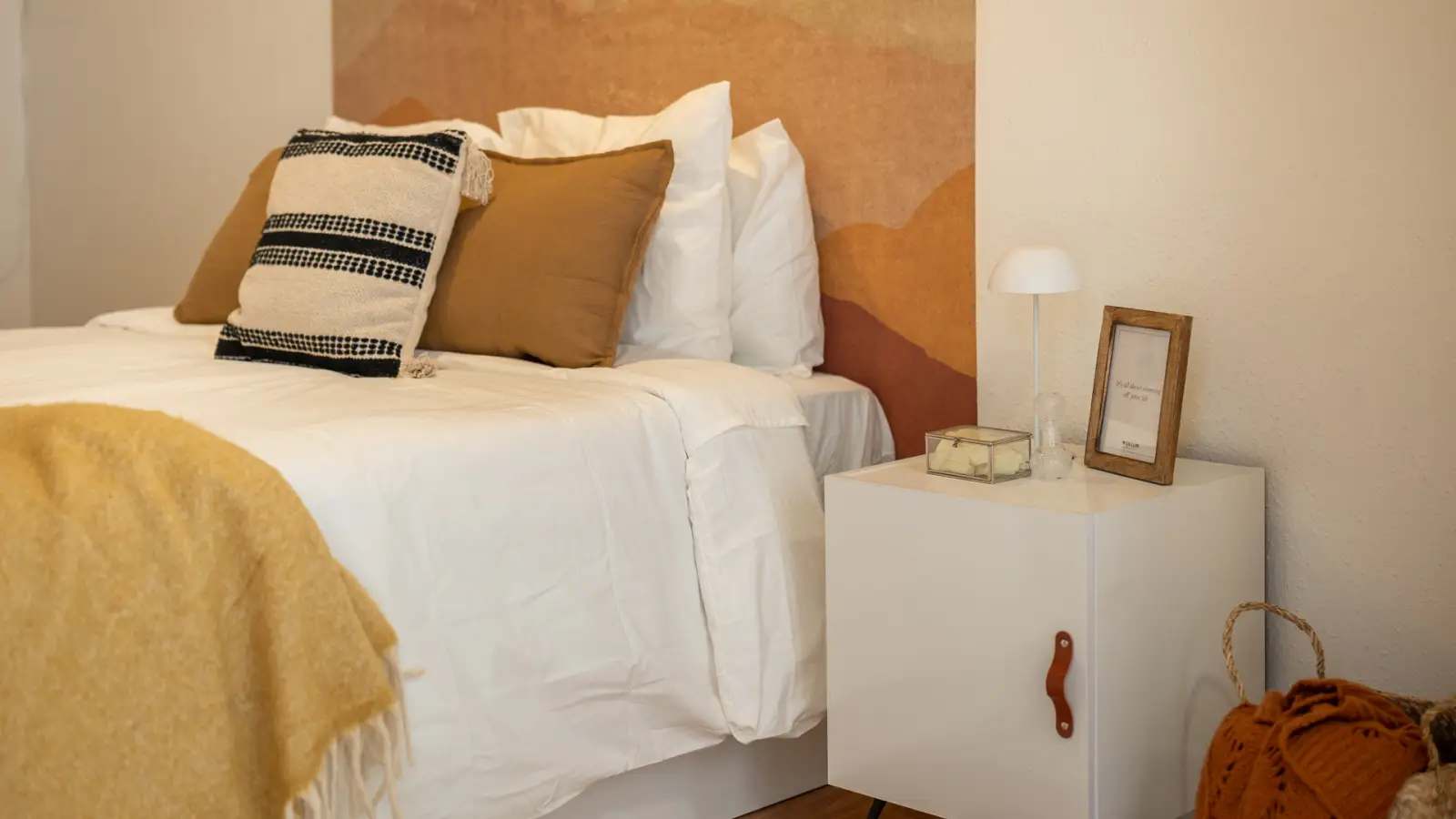Furnished room in a shared flat in Sarrià–Sant Gervasi · 3