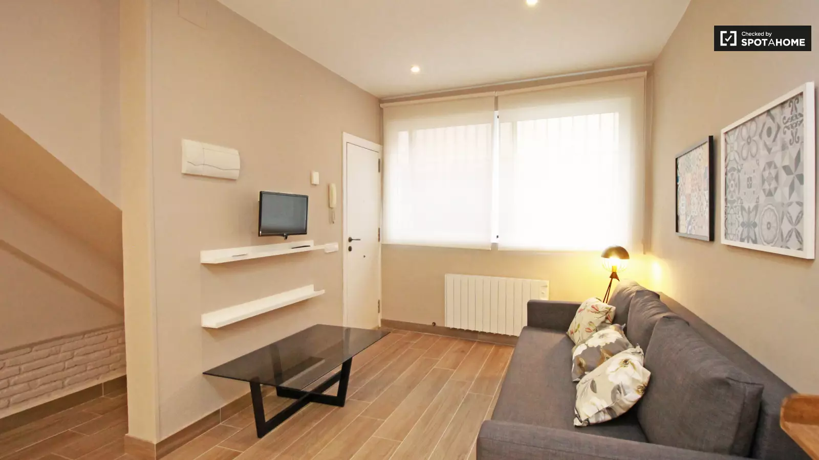 Piso de 2 dormitorios amueblado en Sant Andreu, 70 m² · 3