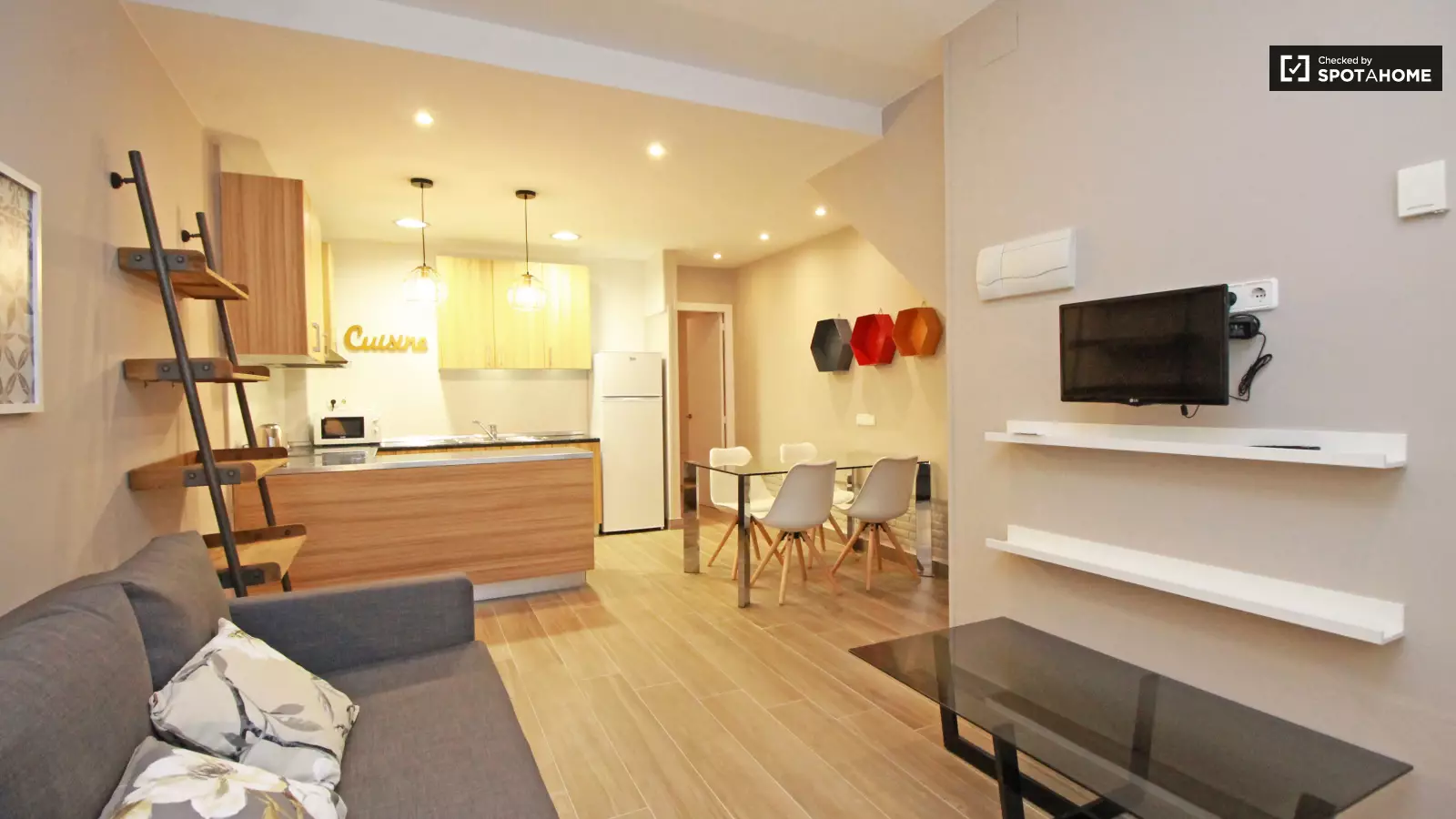 Piso de 2 dormitorios amueblado en Sant Andreu, 70 m² · 4