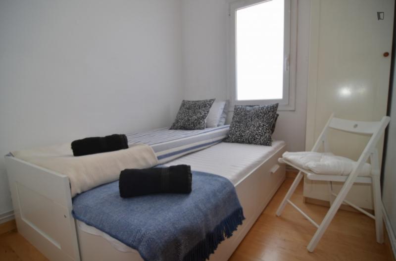 Furnished 2-bedroom flat in Horta-Guinardó · 4