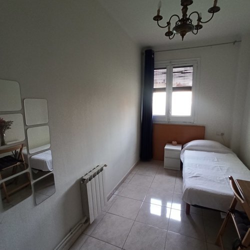Habitación en piso compartido de 3 personas en Horta-Guinardó · 2