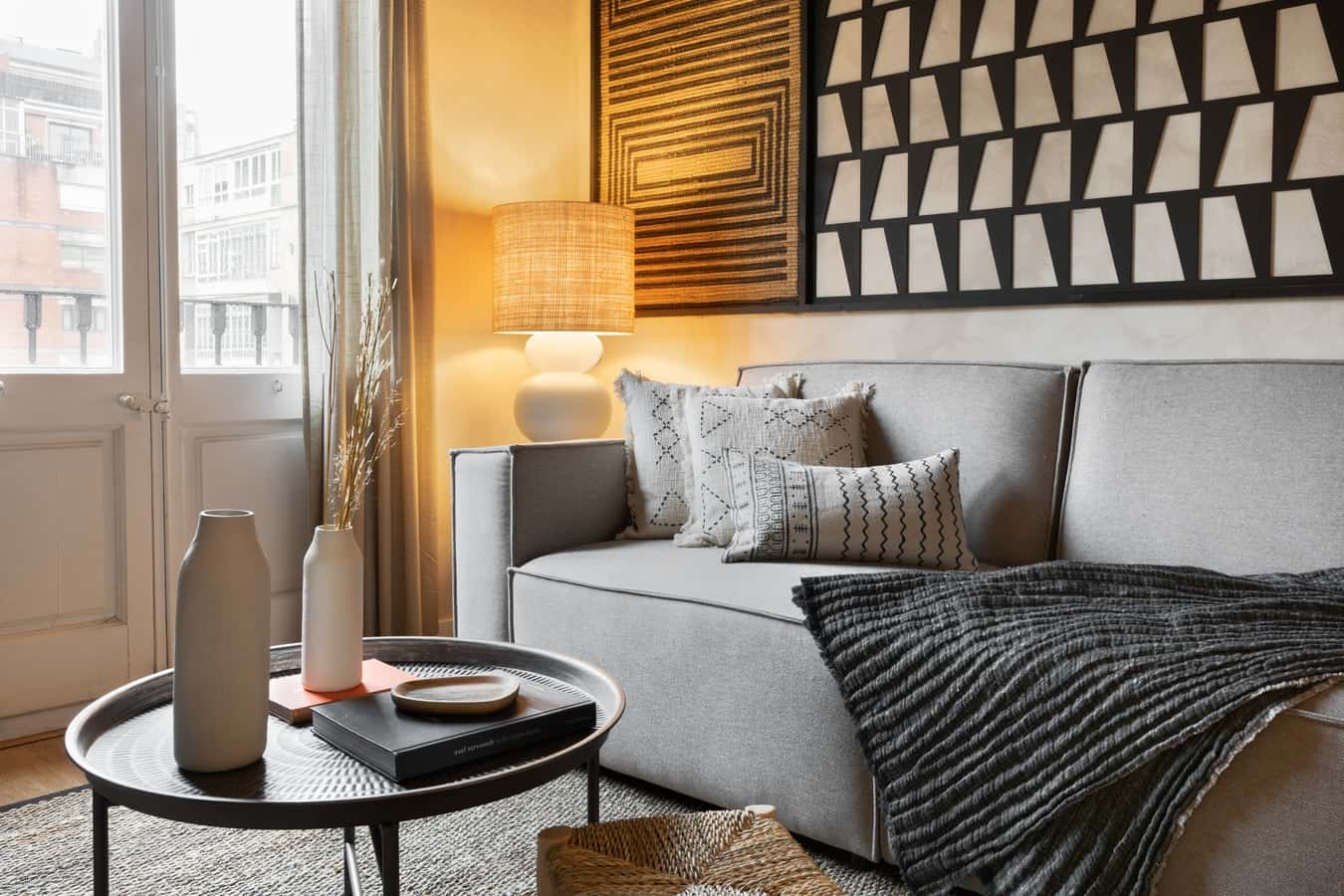 Furnished 2-bedroom flat in Eixample, 73 m² · 2