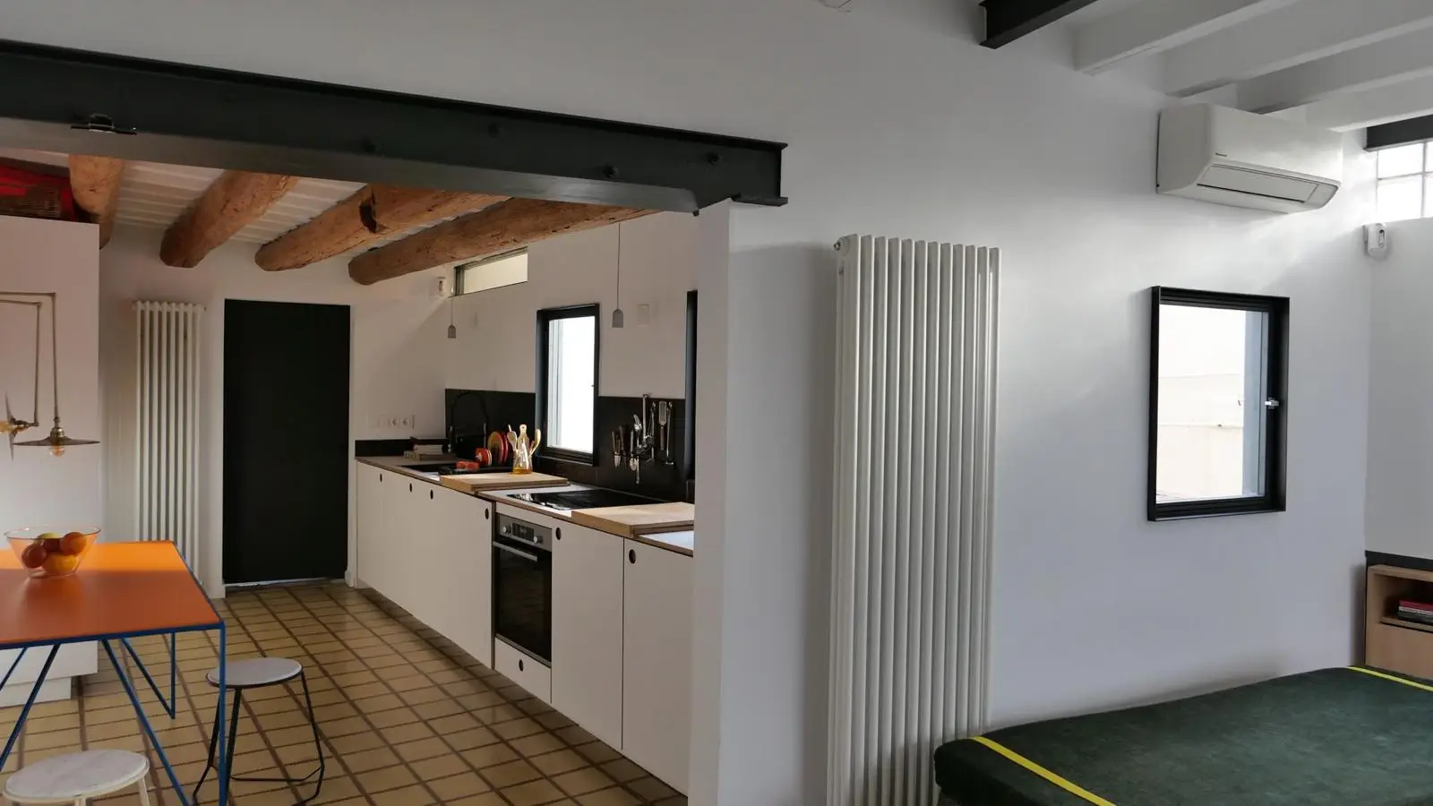 Piso de 1 dormitorio amueblado en Ciutat Vella, 80 m² · 3