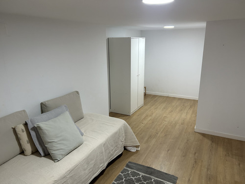 Room in a 3-person shared flat in Sant Martí · 2