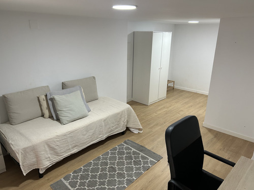 Room in a 3-person shared flat in Sant Martí · 3