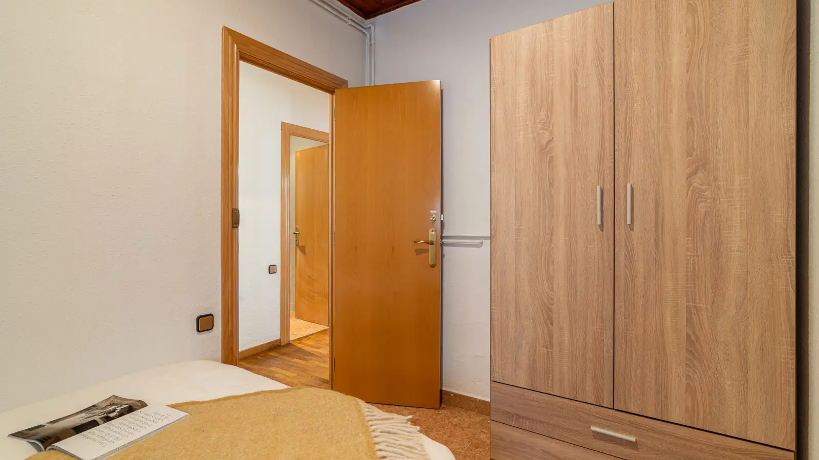 Habitación amueblada en piso compartido en Eixample · 3