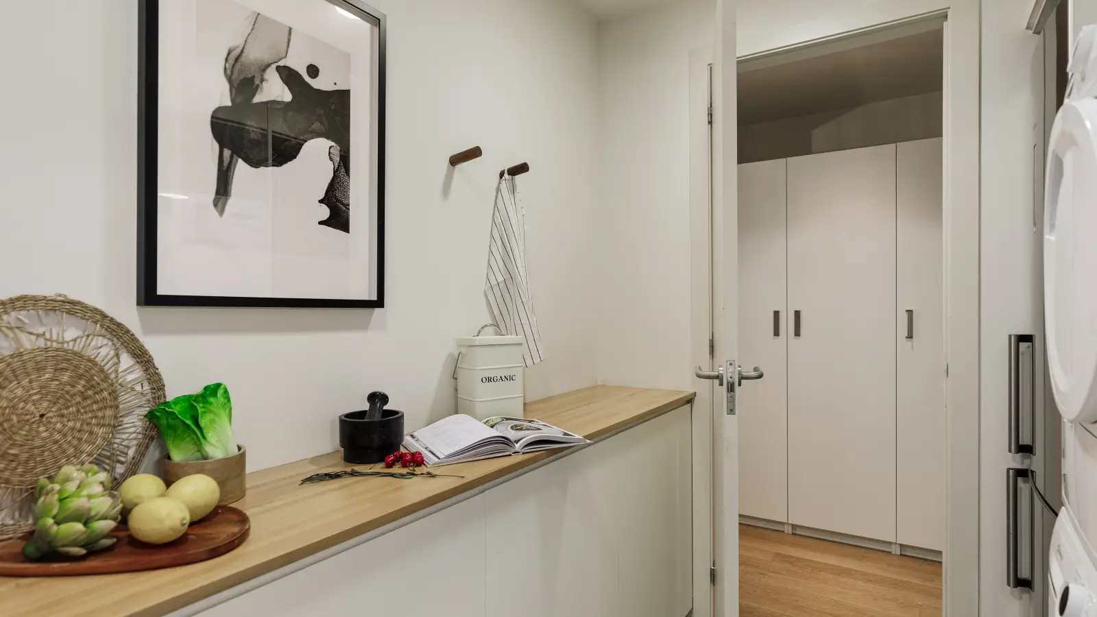 Furnished 1-bedroom flat in Sarrià–Sant Gervasi, 84 m² · 2