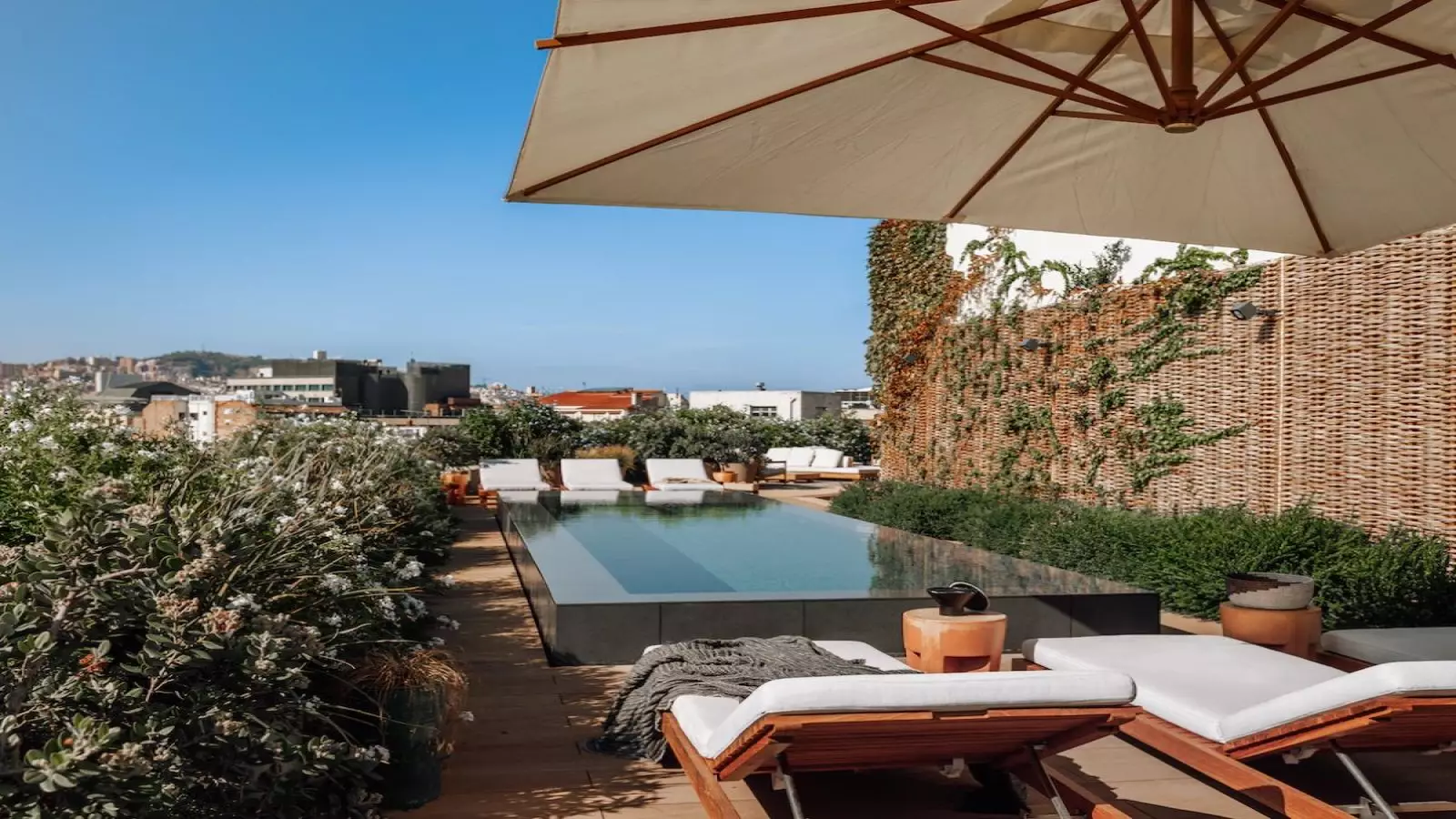 Furnished 1-bedroom flat in Eixample, 60 m² · 2