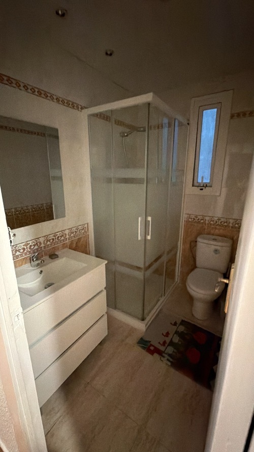 Habitación en piso compartido de 4 personas en Les Corts · 4