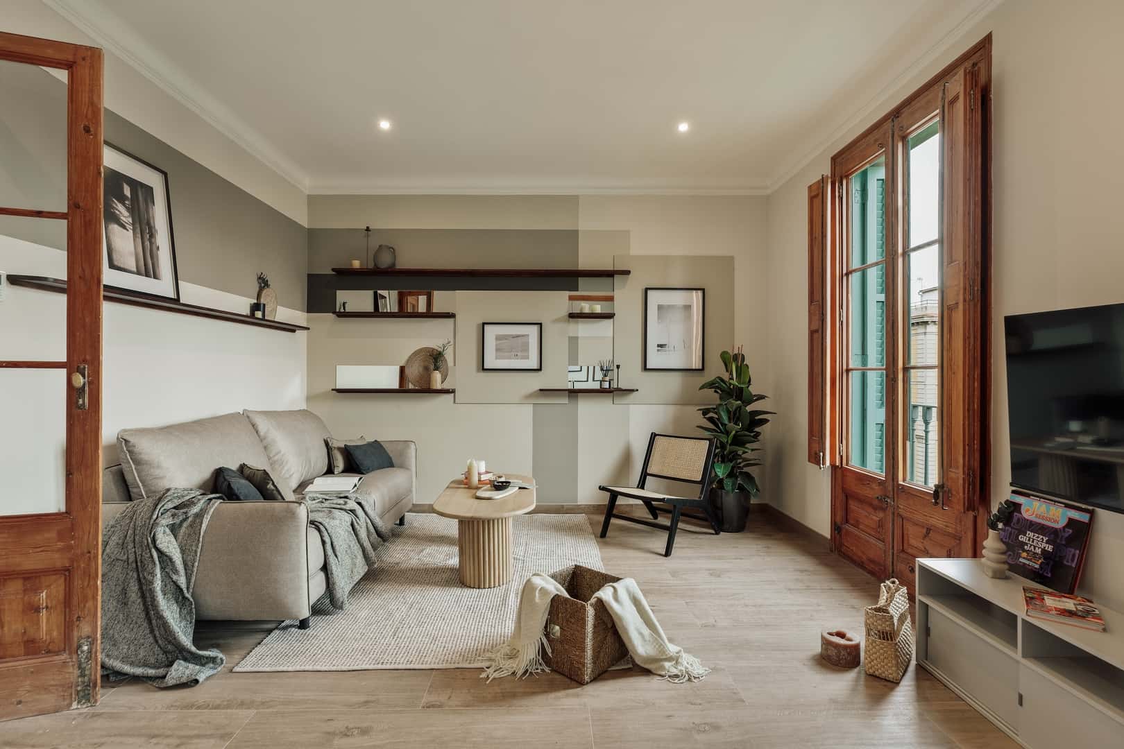 Furnished 3-bedroom flat in Eixample, 102 m² · 2