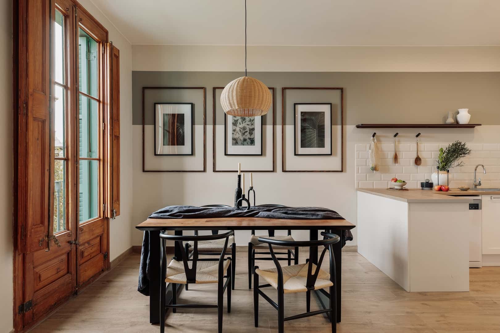 Furnished 3-bedroom flat in Eixample, 102 m² · 3