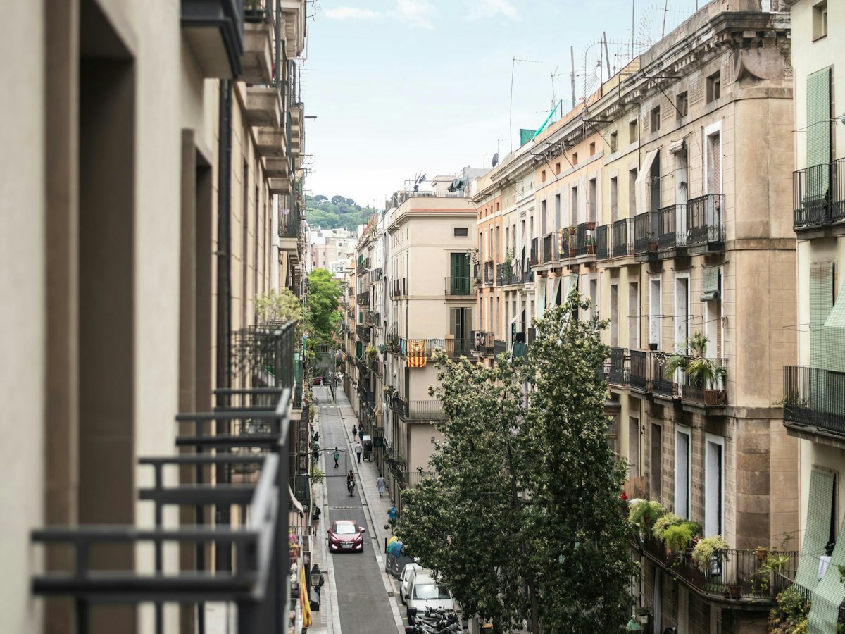 Furnished room in a 4-person shared flat in Ciutat Vella · 4