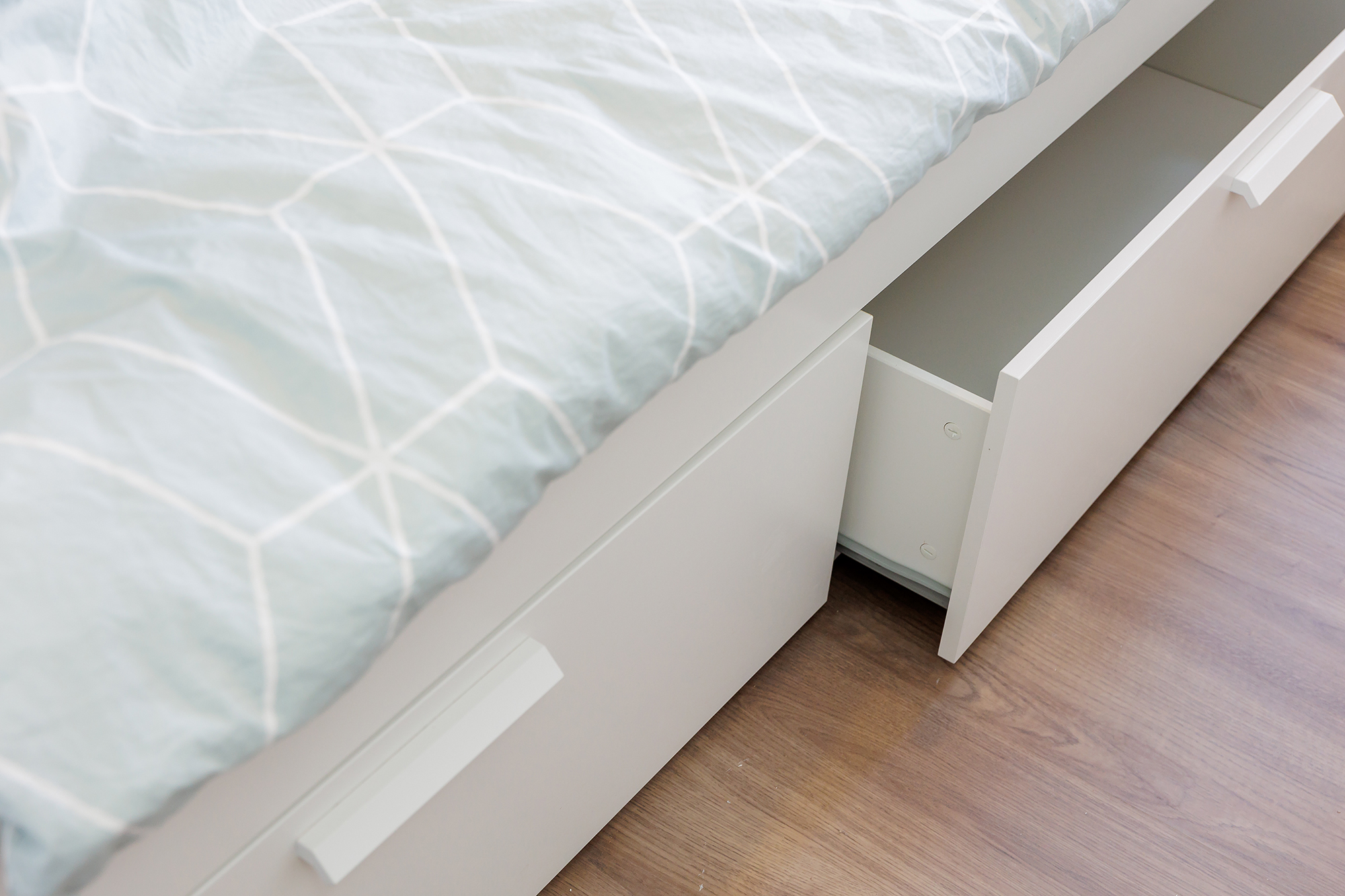 Furnished room in a shared flat in L'Hospitalet · 3