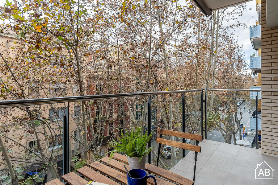 Furnished 4-bedroom flat in Eixample, 66 m² · 2