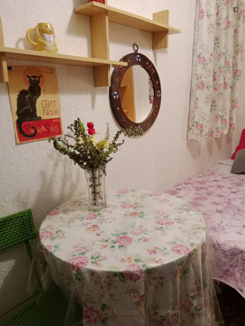 Habitación amueblada en piso compartido de 3 personas en Eixample · 4