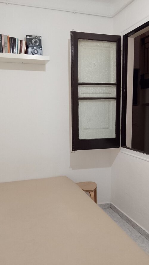 Room in a 4-person shared flat in Gràcia · 3