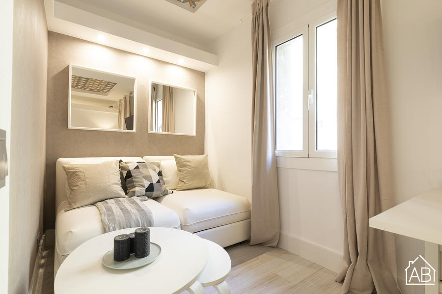 Furnished 2-bedroom flat in Ciutat Vella, 34 m² · 4