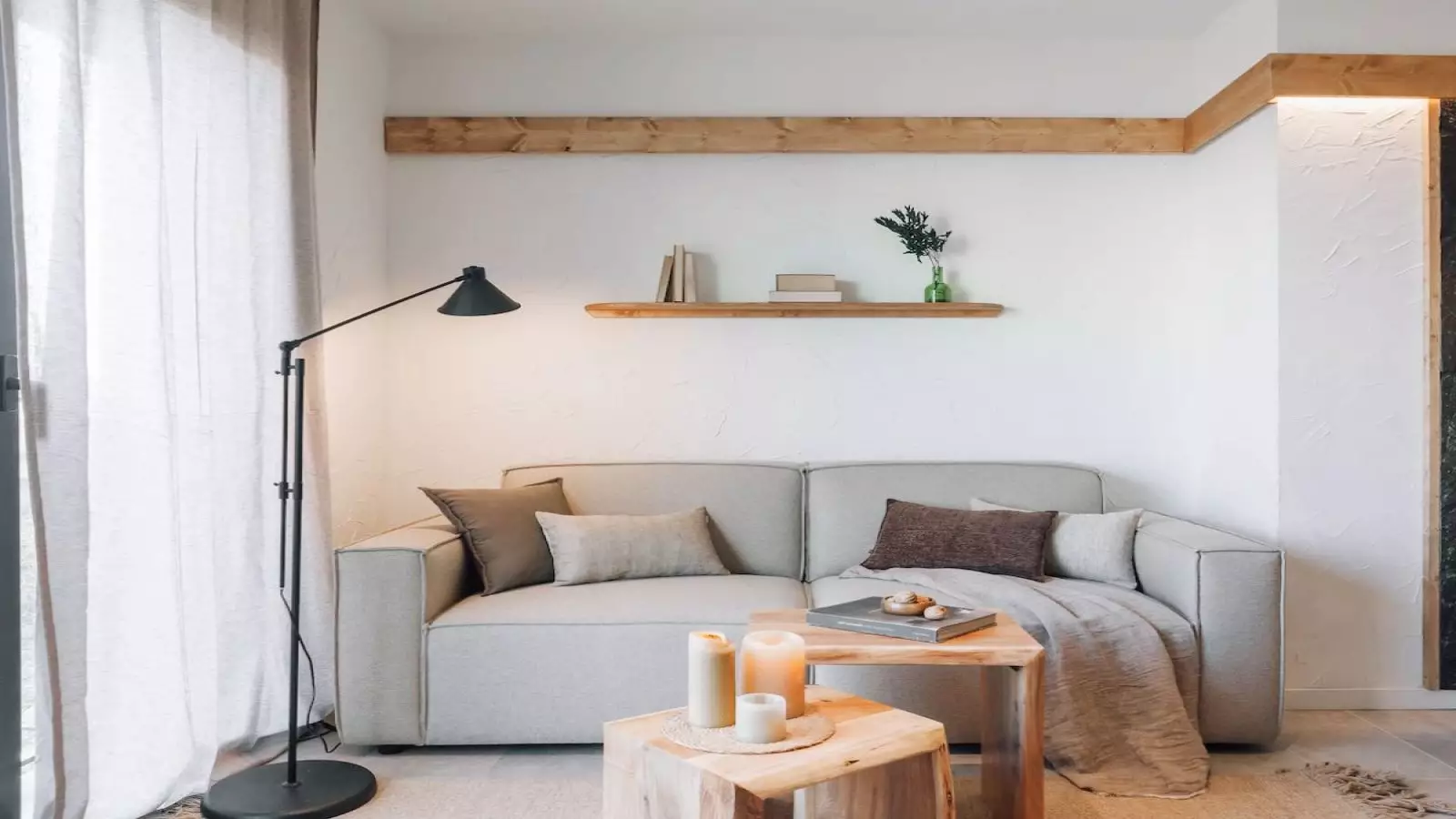 Furnished 3-bedroom flat in Eixample, 66 m² · 2