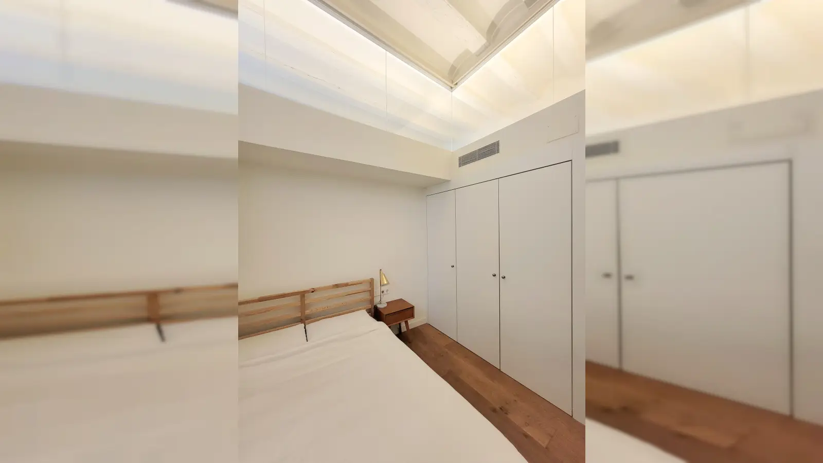 Furnished room in a 2-person shared flat in Ciutat Vella · 2