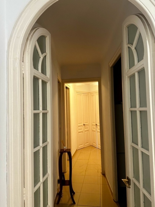 Habitación en piso compartido de 3 personas en Eixample · 3