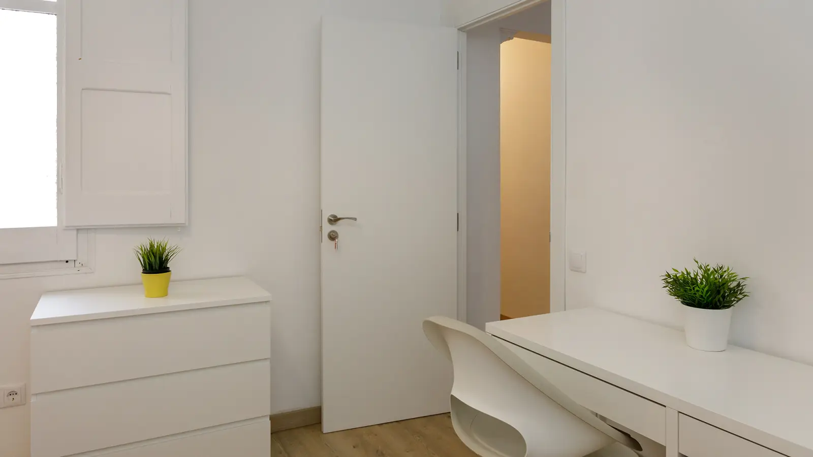 Habitación amueblada en piso compartido en L'Hospitalet · 4