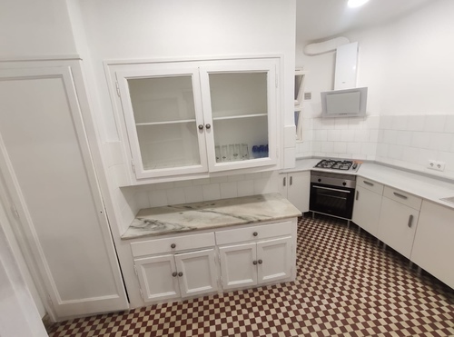 Room in a 5-person shared flat in Eixample · 4
