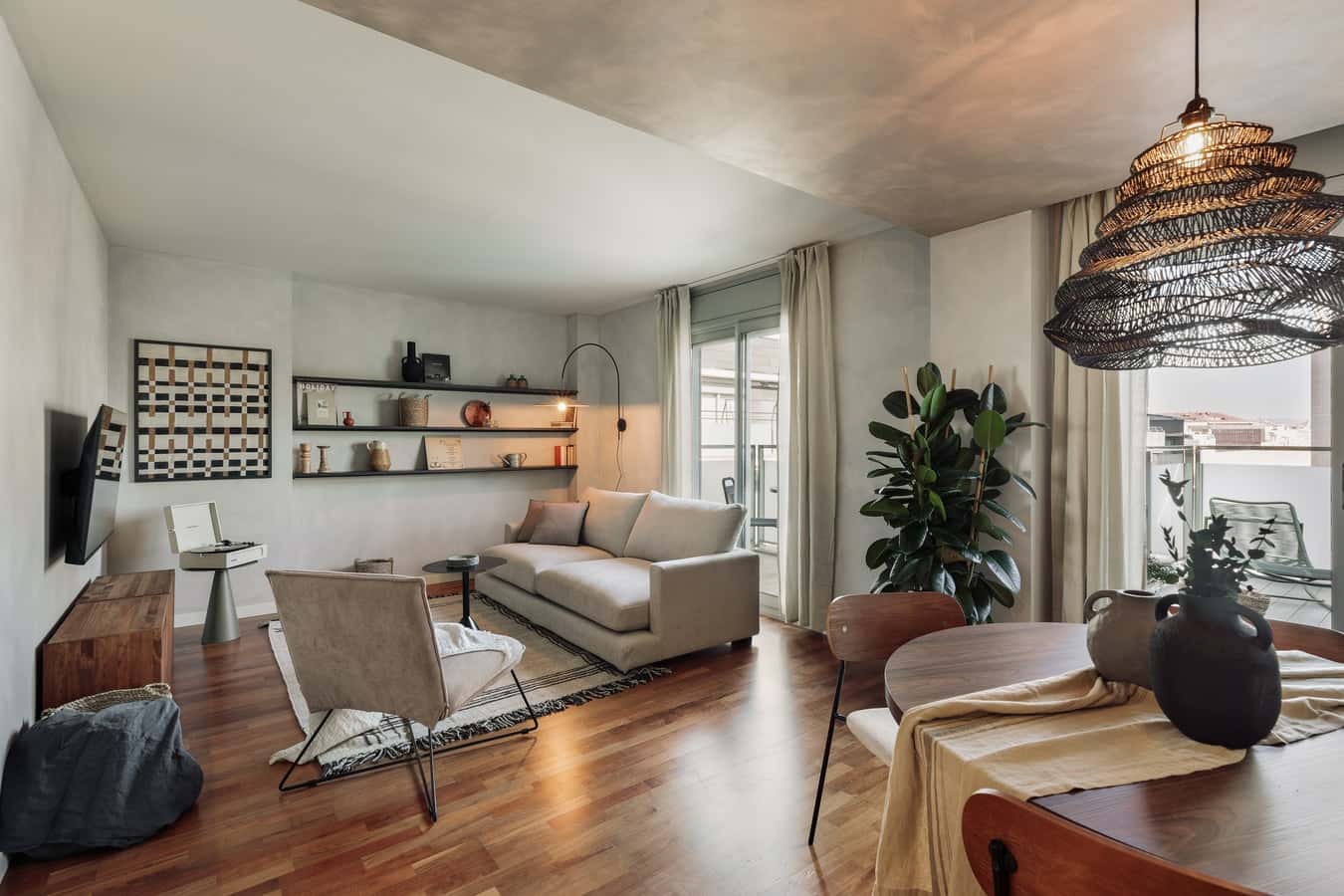 Furnished 2-bedroom flat in Eixample, 98 m² · 2