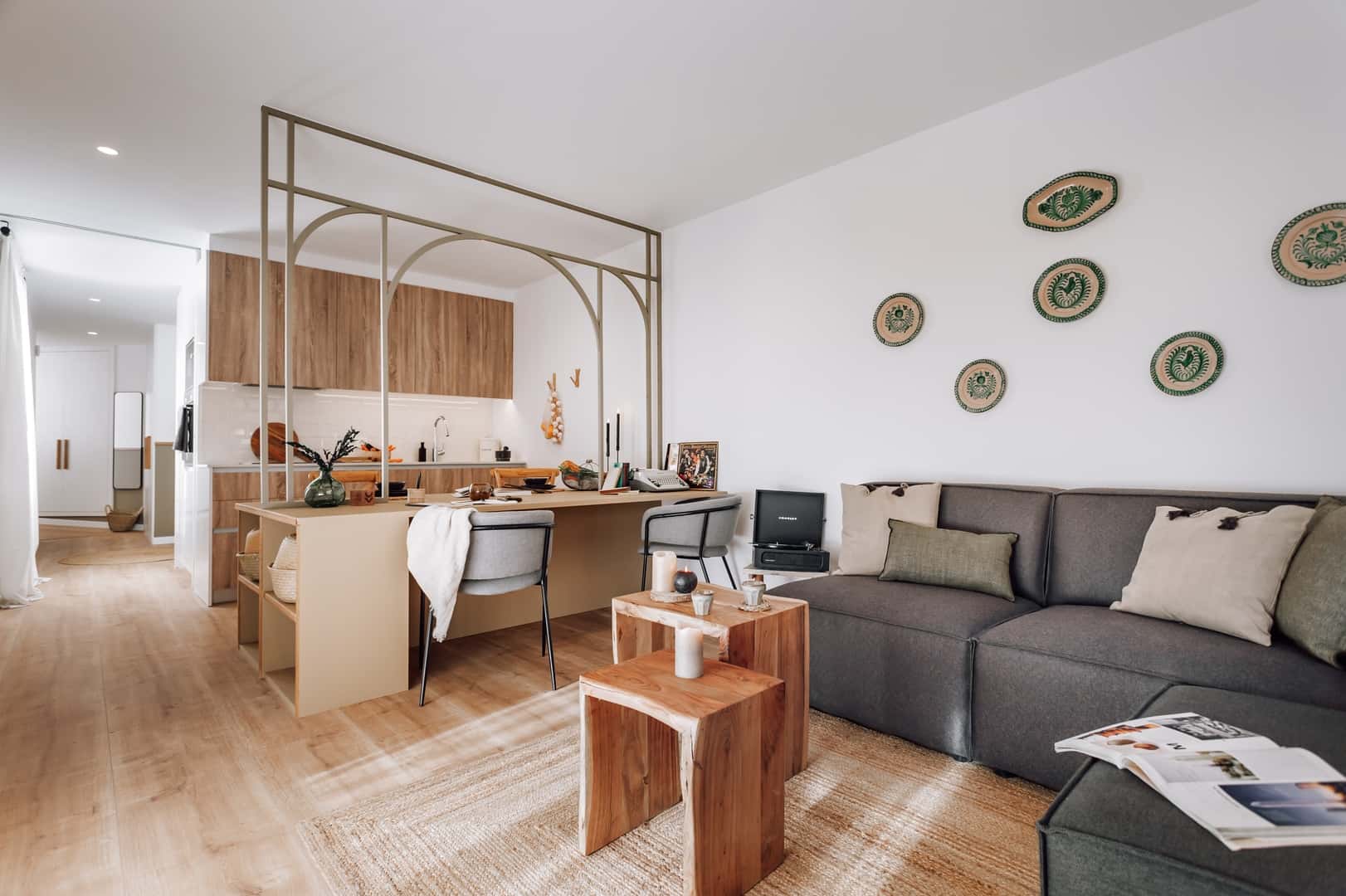 Furnished 1-bedroom flat in Eixample, 49 m² · 2