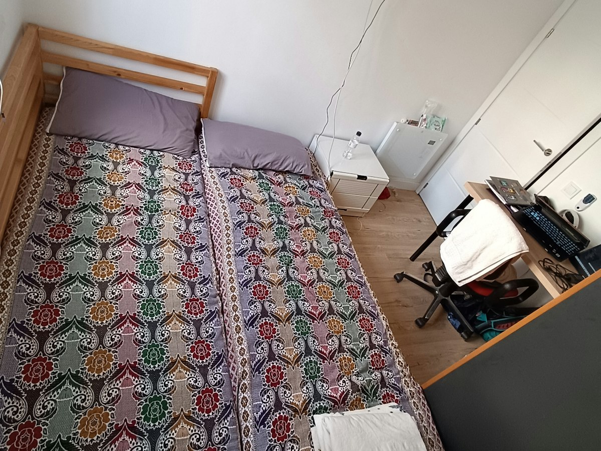 Furnished room in a 5-person shared flat in L'Hospitalet · 4