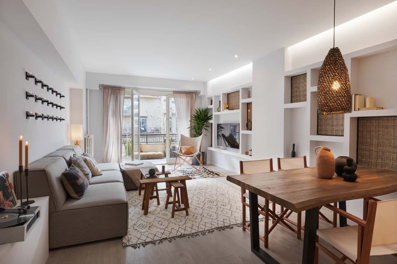 Furnished 3-bedroom flat in Eixample, 113 m² · 2