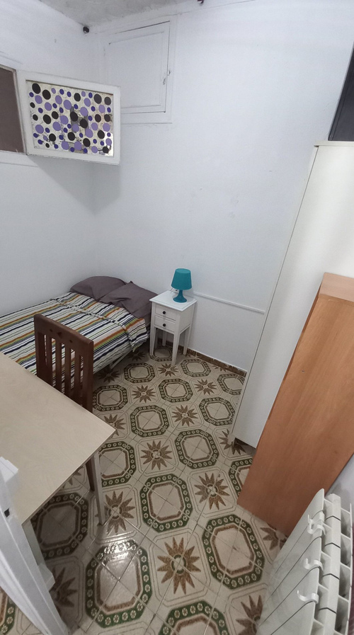 Room · Sants-Montjuïc
