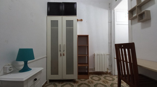 Room in a 3-person shared flat in Sants-Montjuïc · 3