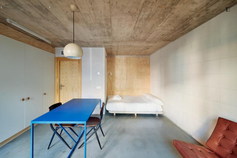 Furnished studio in Sants-Montjuïc · 3