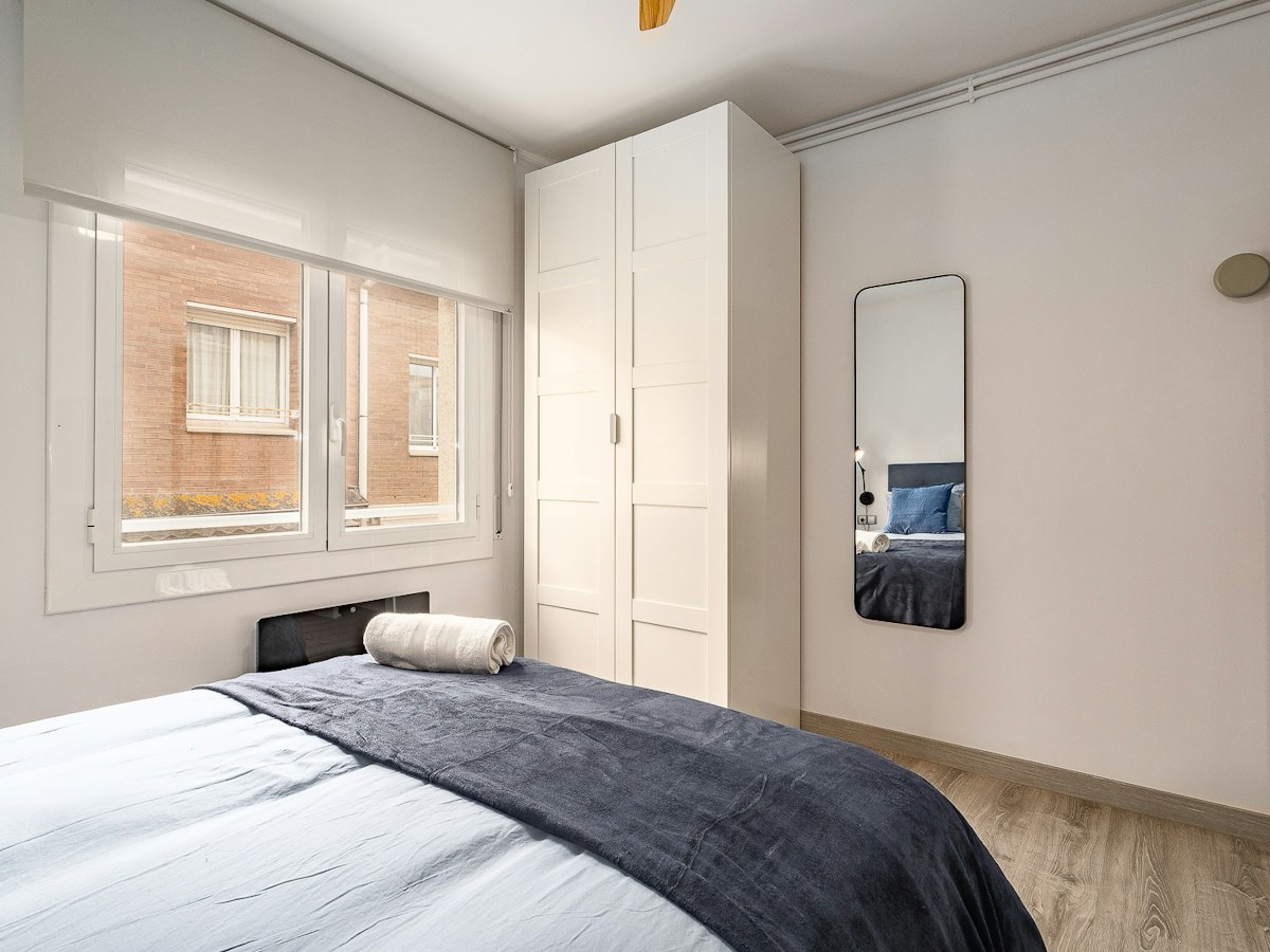 Furnished room in a 4-person shared flat in Sant Cugat · 3