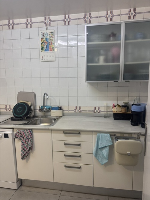 Room in a shared flat in Eixample · 4