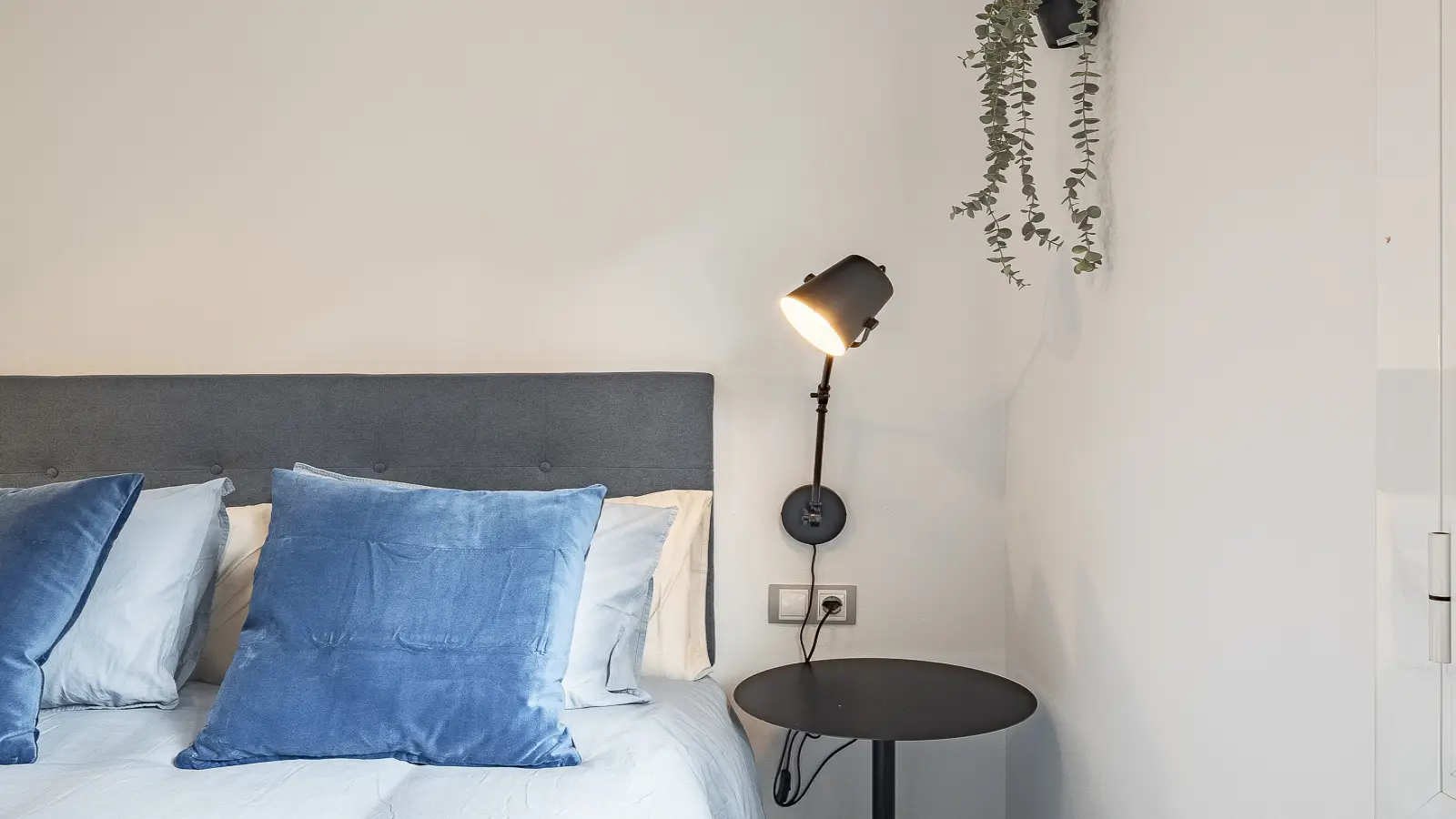 Furnished room in a shared flat in Sant Cugat · 4