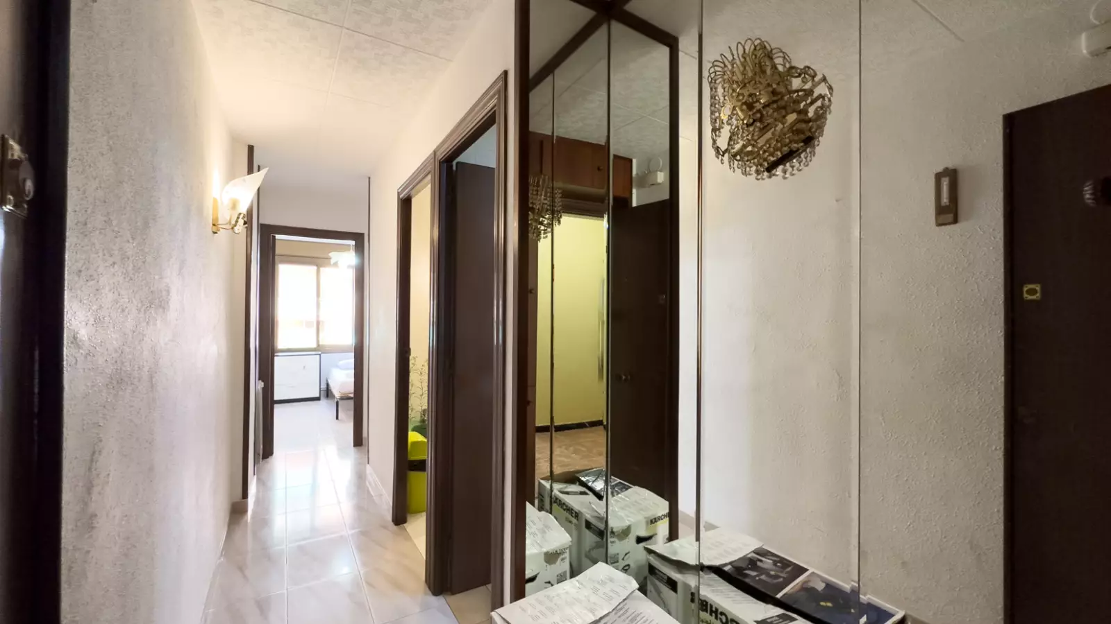 Furnished 4-bedroom flat in Nou Barris, 75 m² · 3