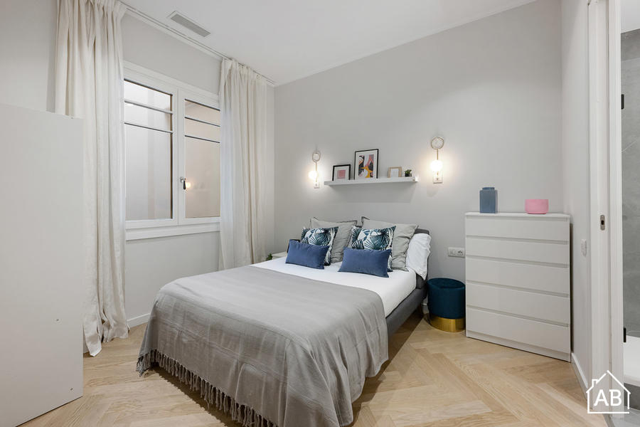 Furnished 2-bedroom flat in Eixample, 56 m² · 2
