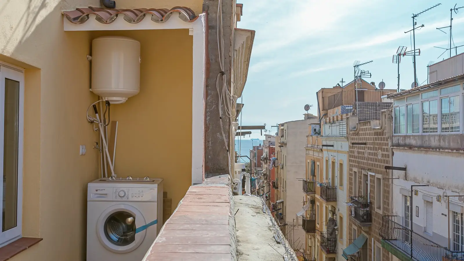 Furnished 1-bedroom flat in Ciutat Vella, 21 m² · 2