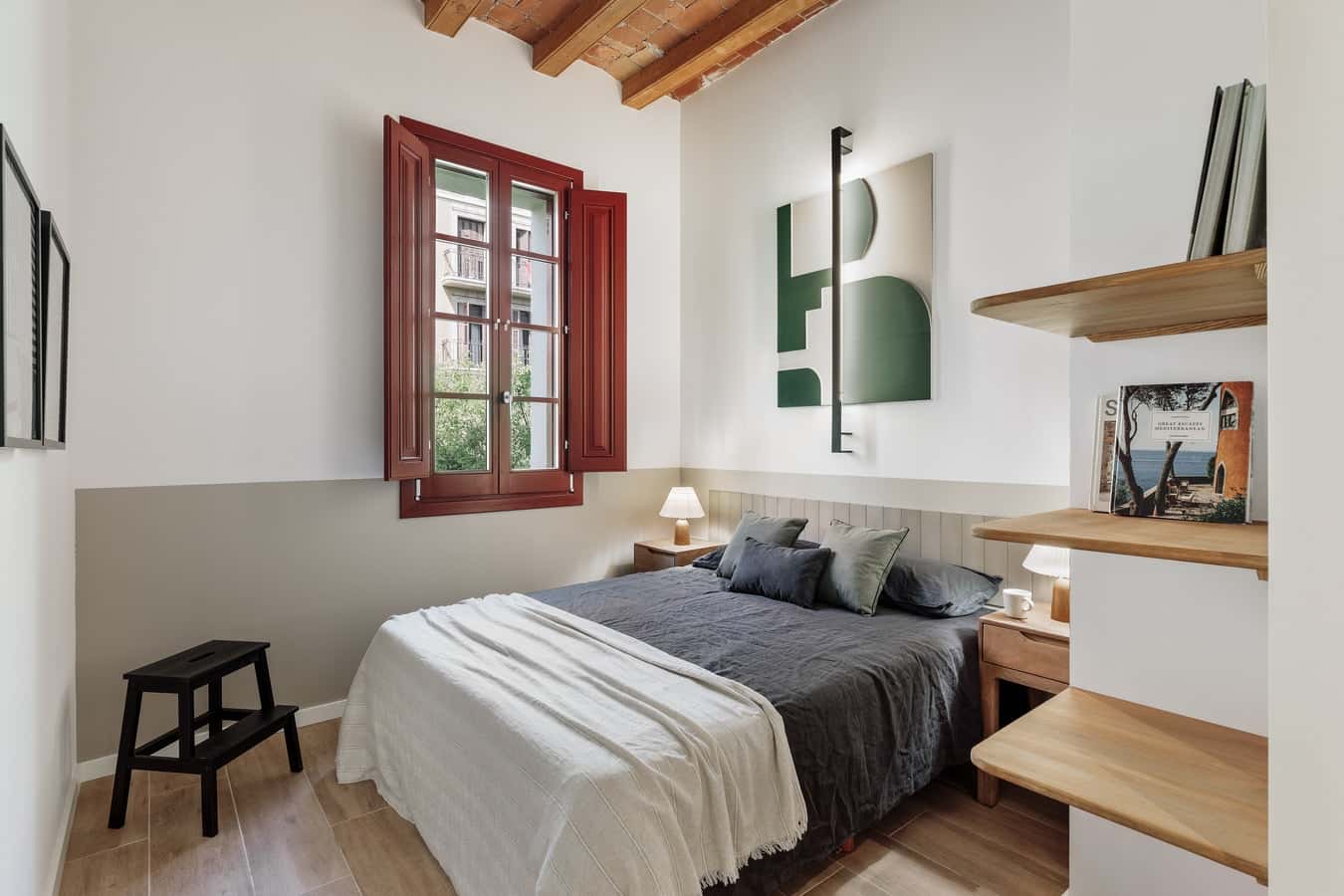 Furnished 2-bedroom flat in Eixample, 61 m² · 2