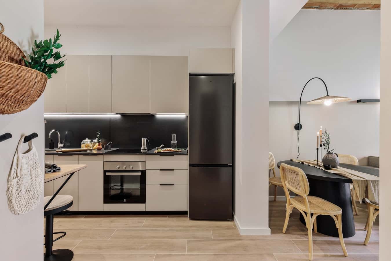 Furnished 2-bedroom flat in Eixample, 61 m² · 3