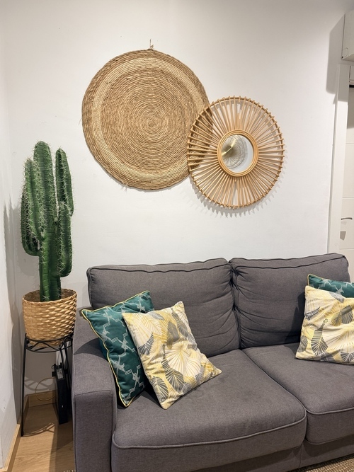 Room in a 3-person shared flat in Eixample · 3