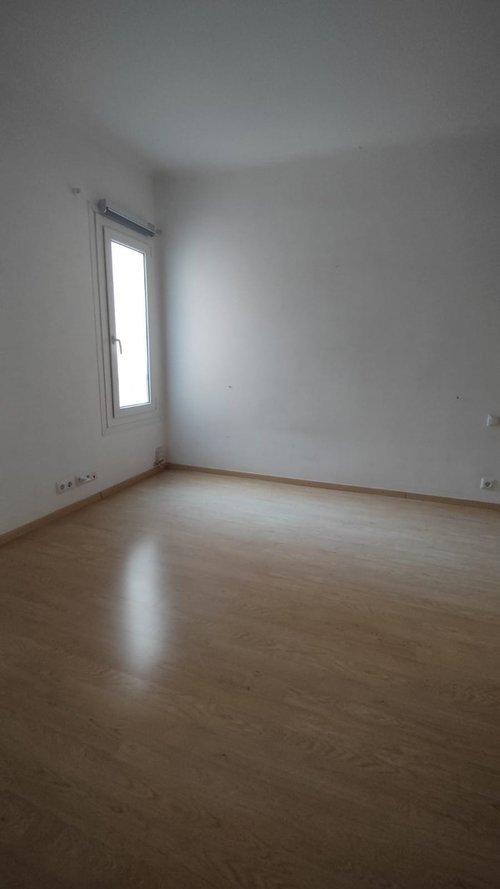 Room in a 3-person shared flat in Eixample · 2