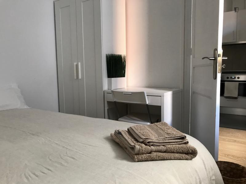 Furnished room in a 4-person shared flat in L'Hospitalet · 4