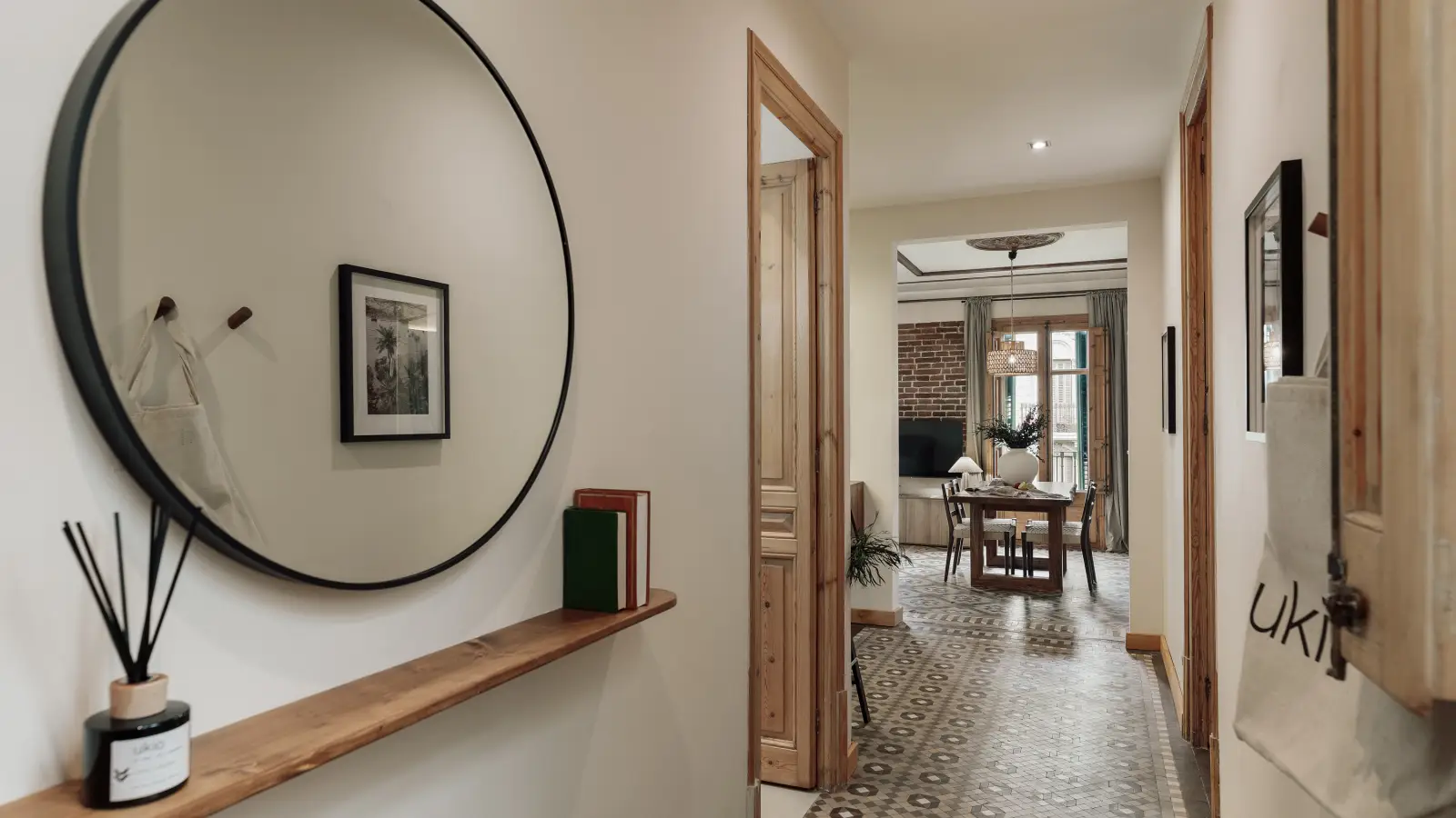 Furnished 2-bedroom flat in Eixample, 102 m² · 2