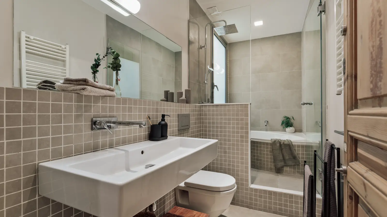 Furnished 2-bedroom flat in Eixample, 102 m² · 3