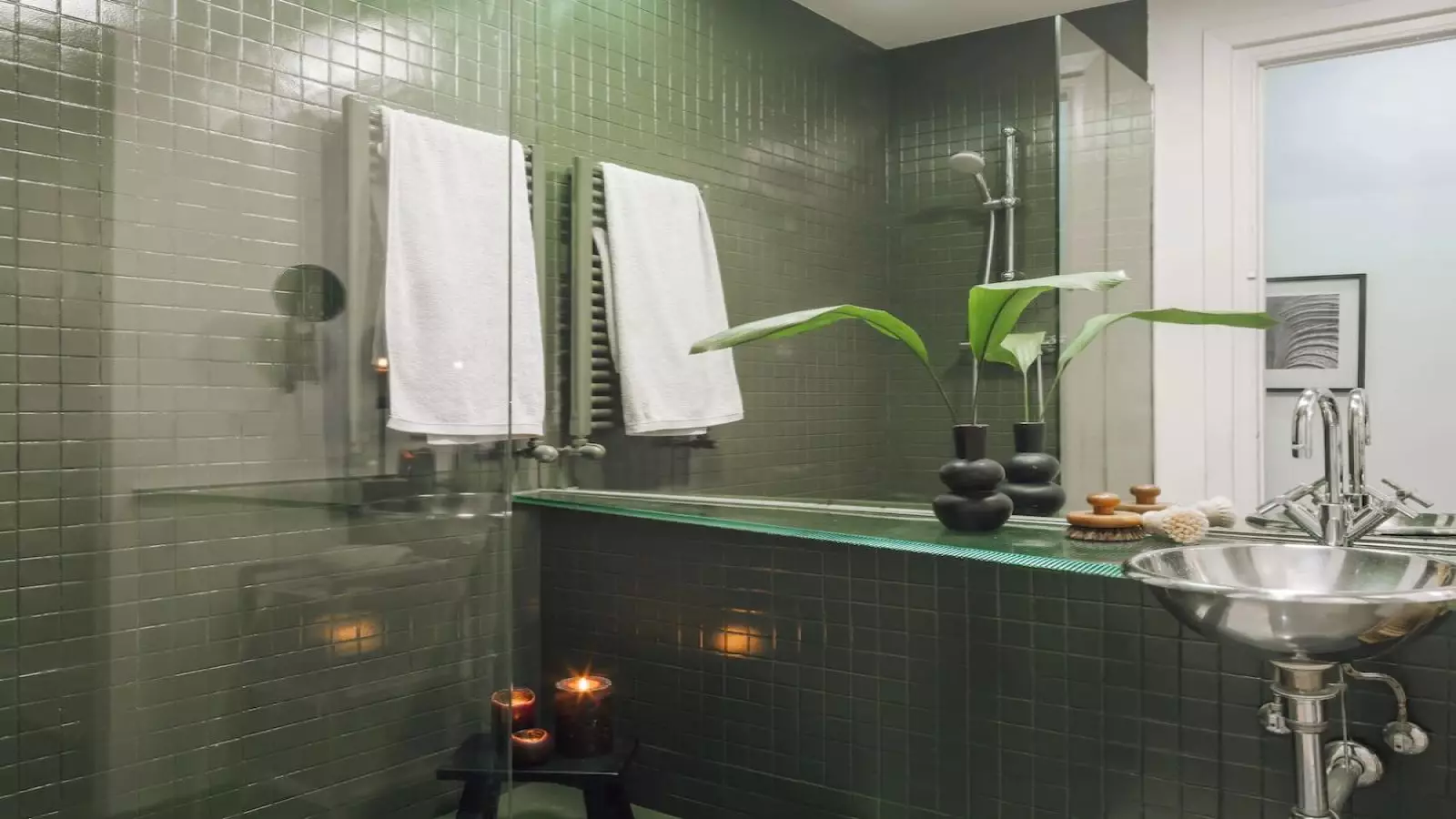 Furnished 2-bedroom flat in Eixample, 90 m² · 3