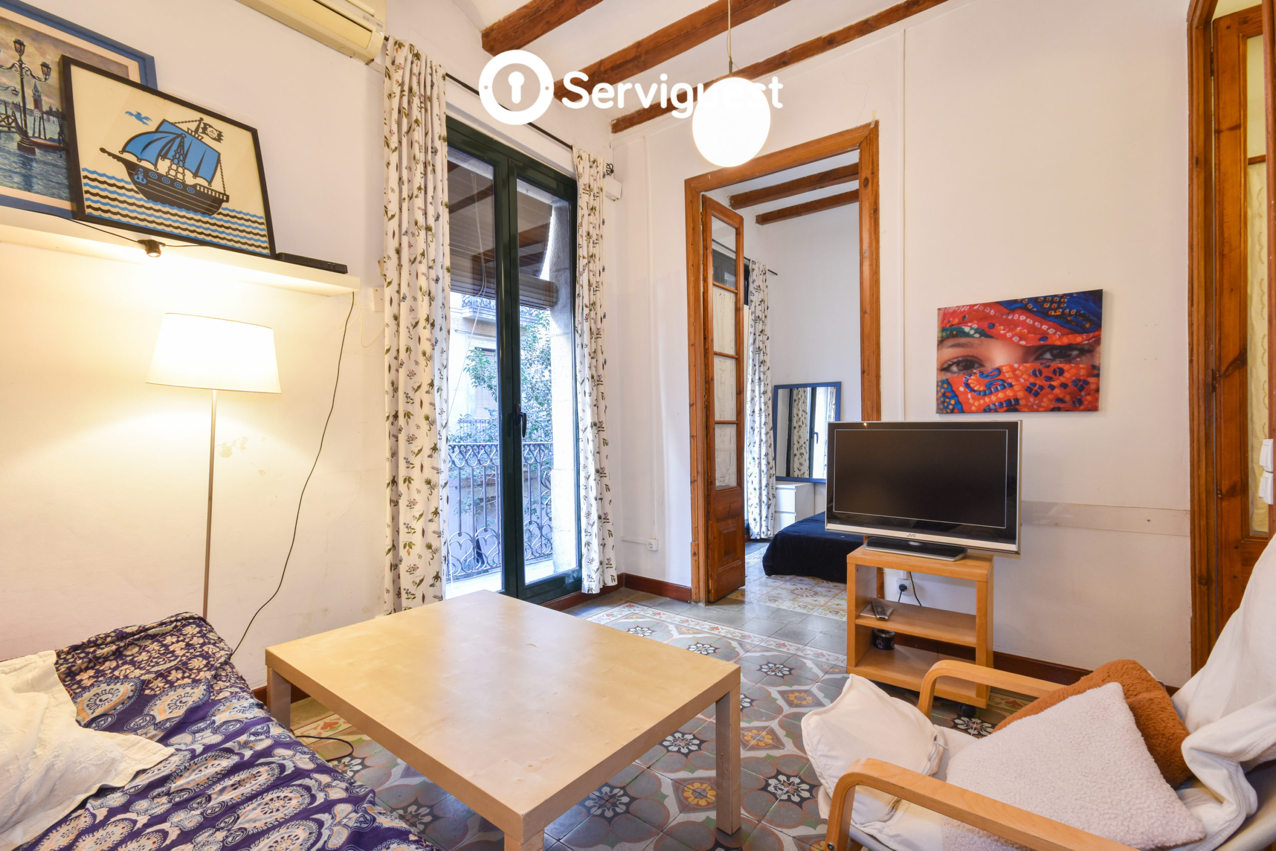 Piso de 2 dormitorios en Ciutat Vella, 80 m² · 2