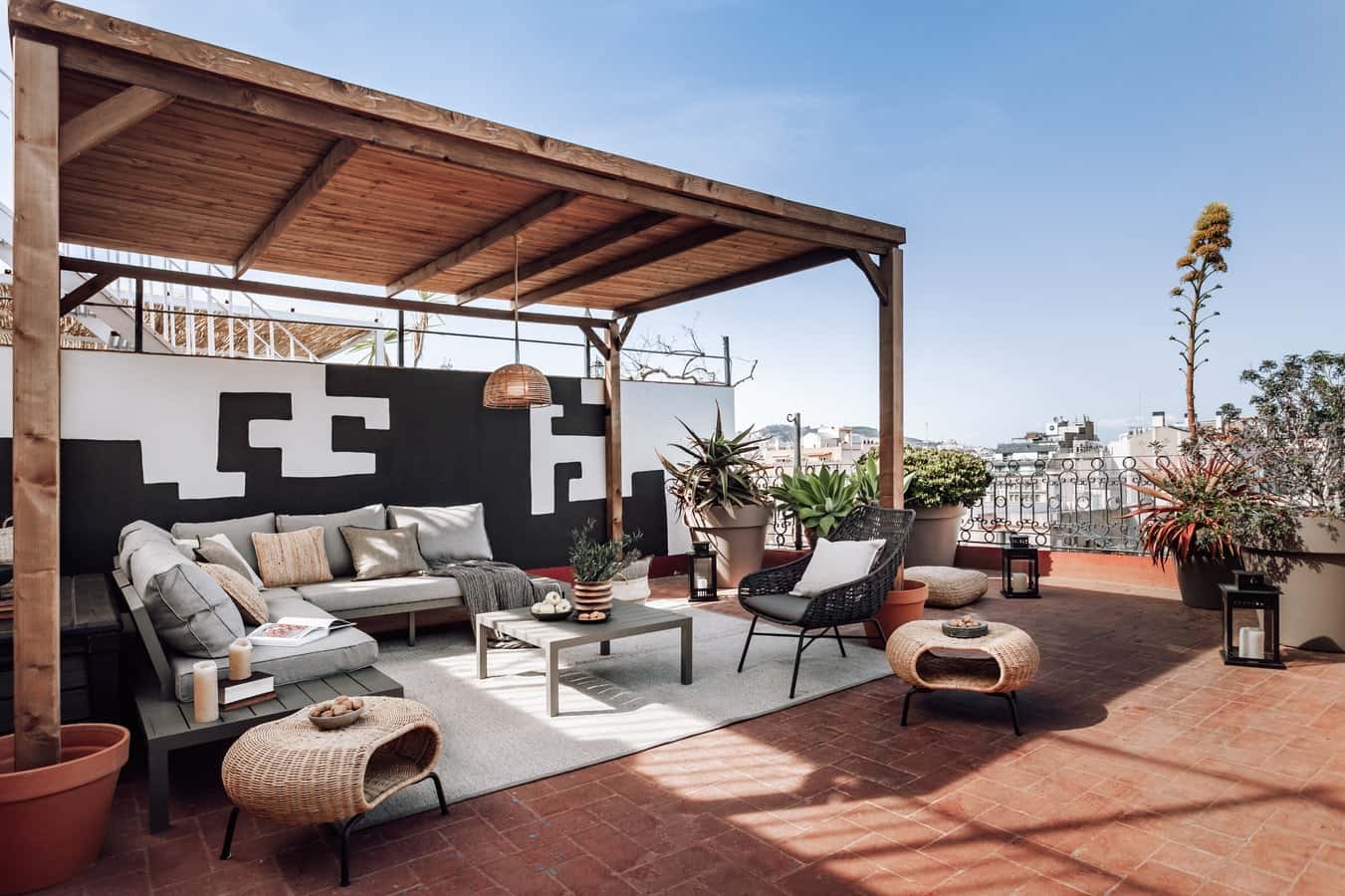 Furnished 3-bedroom flat in Eixample, 105 m² · 2